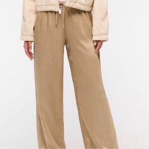 Abercrombie & Fitch Beige Wide-Leg Pants
